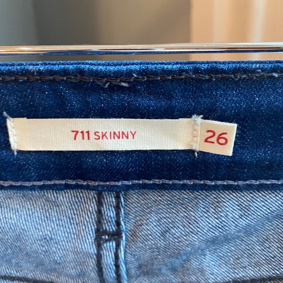 Levi’s 711 Skinny Jean - Picture 4 of 4